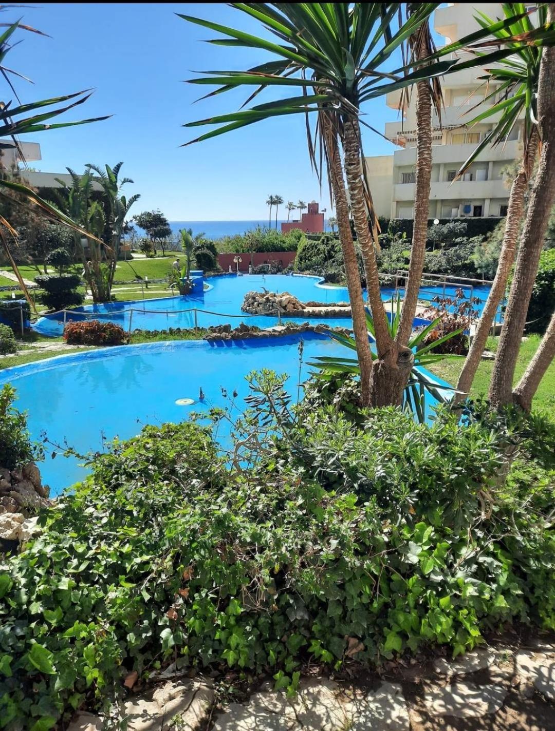 Casa Oasis Benalbeach เบนัลมาเดนา ภายนอก รูปภาพ