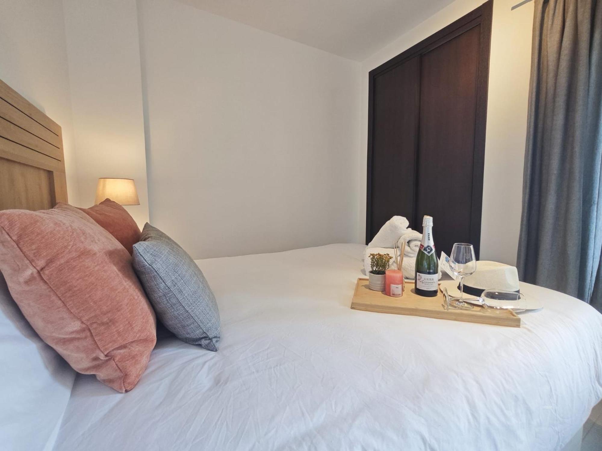 Casa Oasis Benalbeach เบนัลมาเดนา ภายนอก รูปภาพ