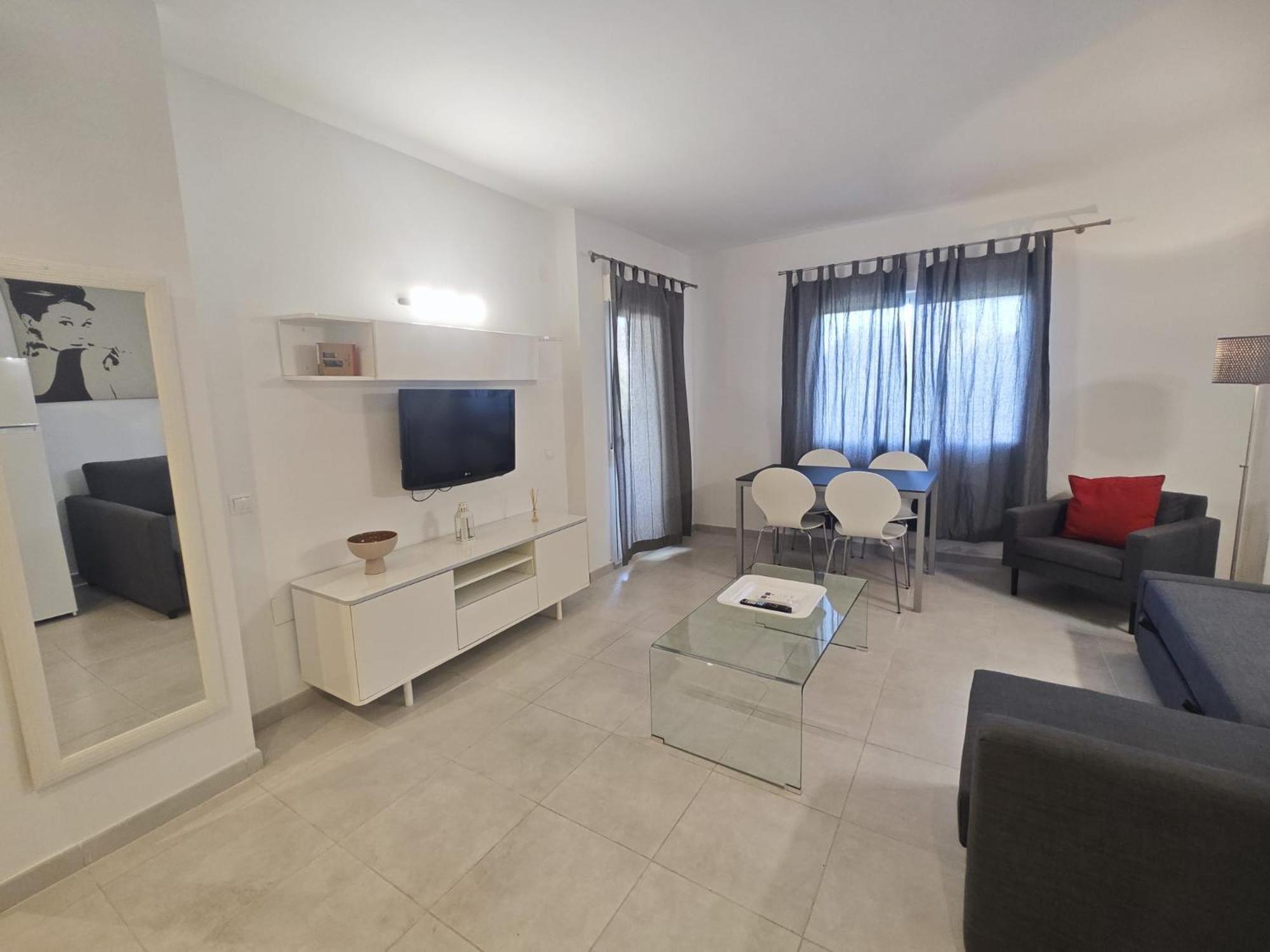 Casa Oasis Benalbeach เบนัลมาเดนา ภายนอก รูปภาพ